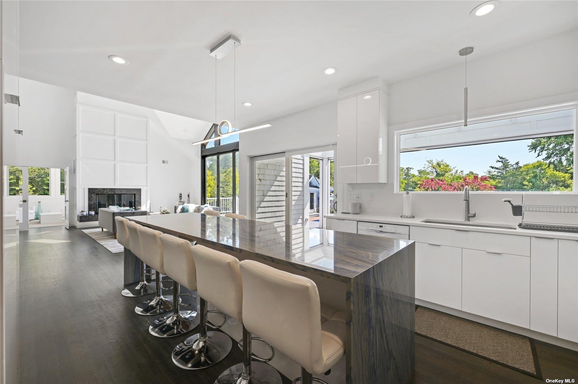 18 Remsen Lane, Remsenburg, NY 11960