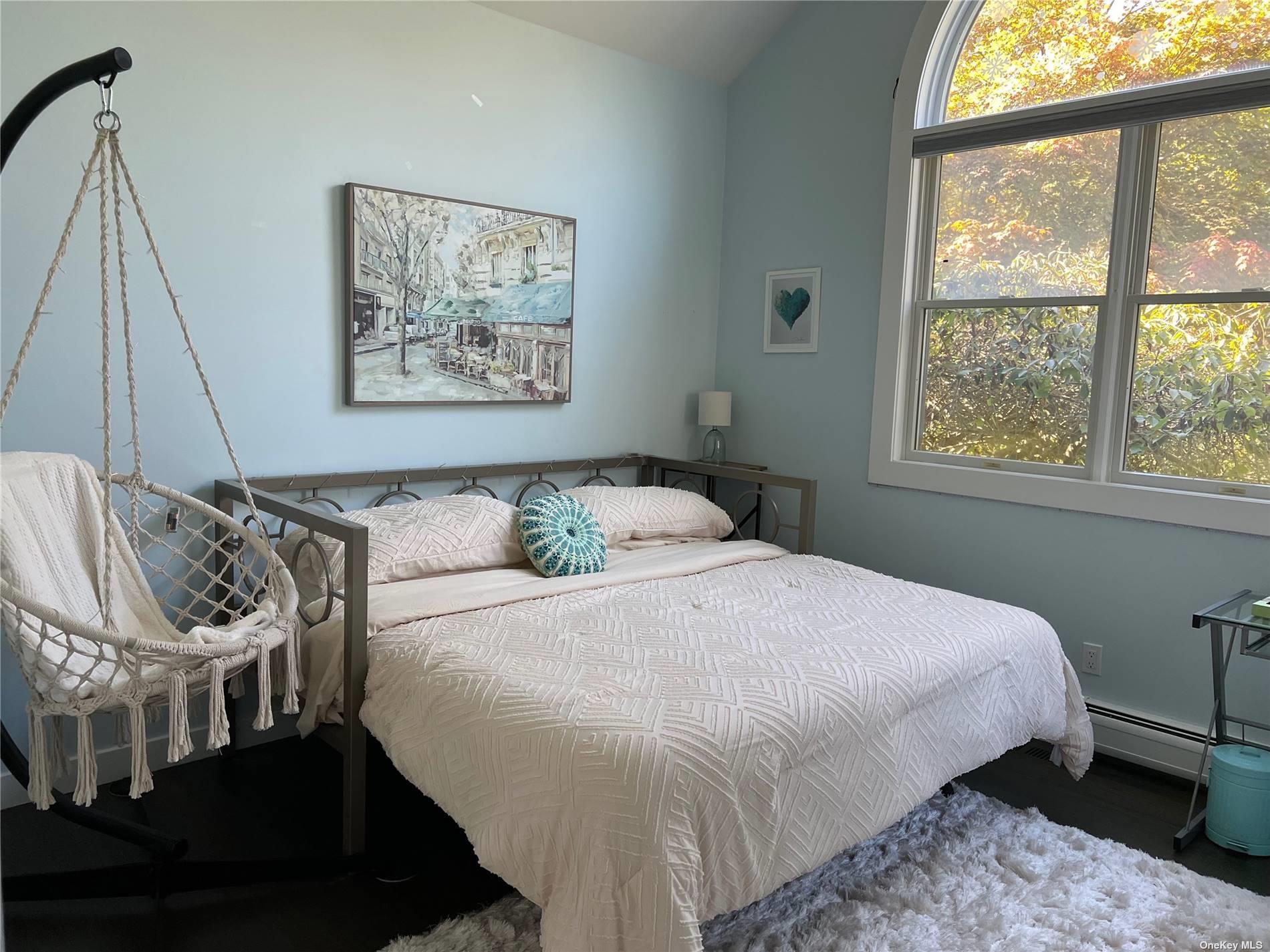 18 Remsen Lane, Remsenburg, NY 11960