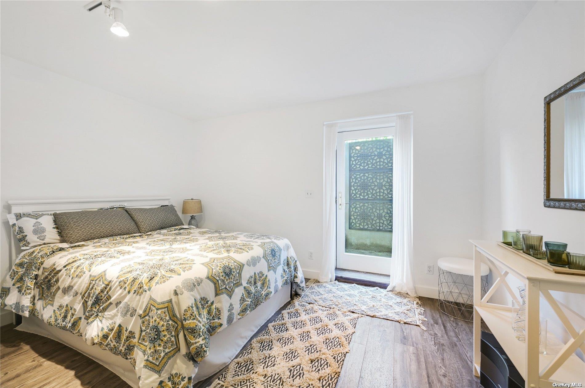 18 Remsen Lane, Remsenburg, NY 11960