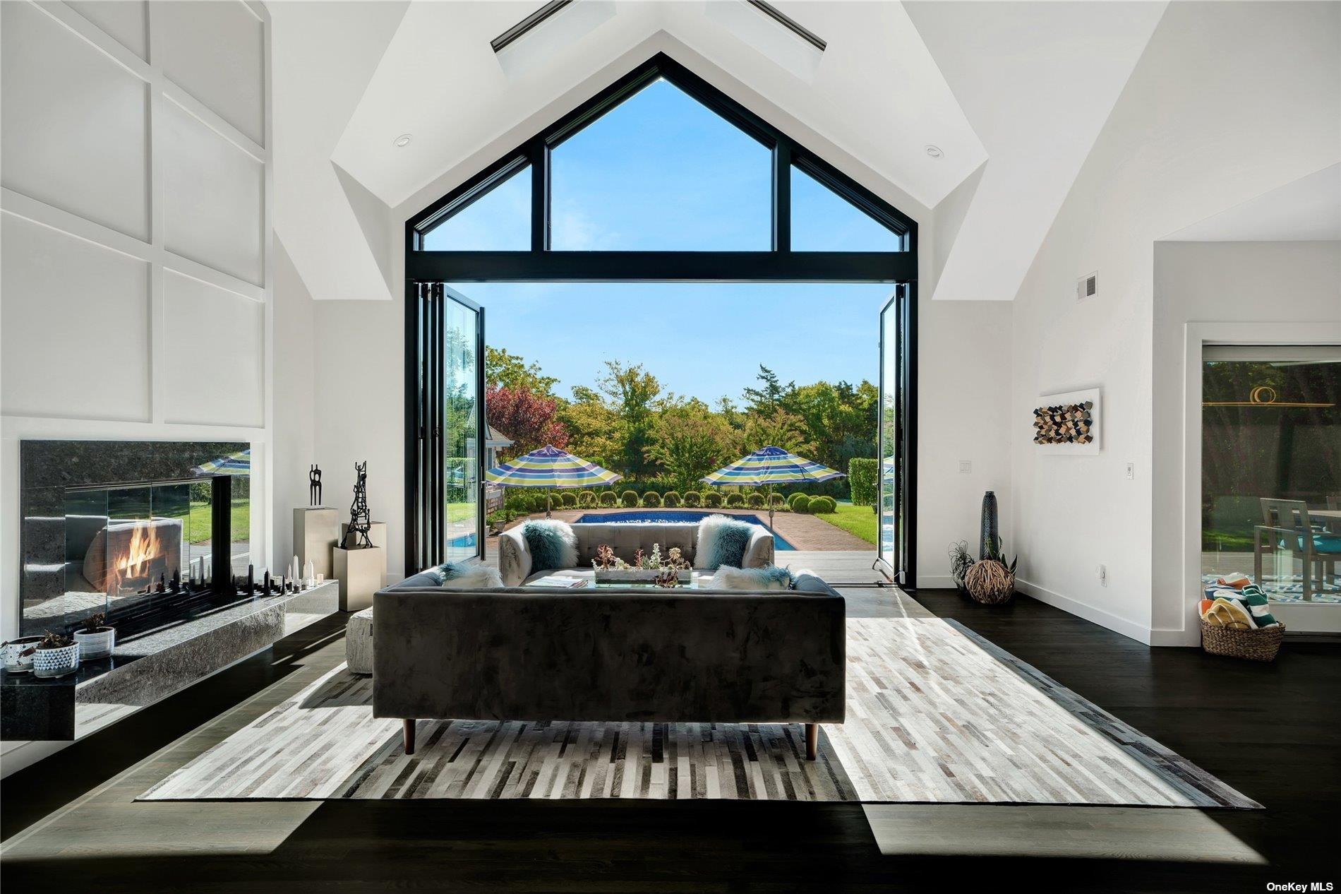 18 Remsen Lane, Remsenburg, NY 11960