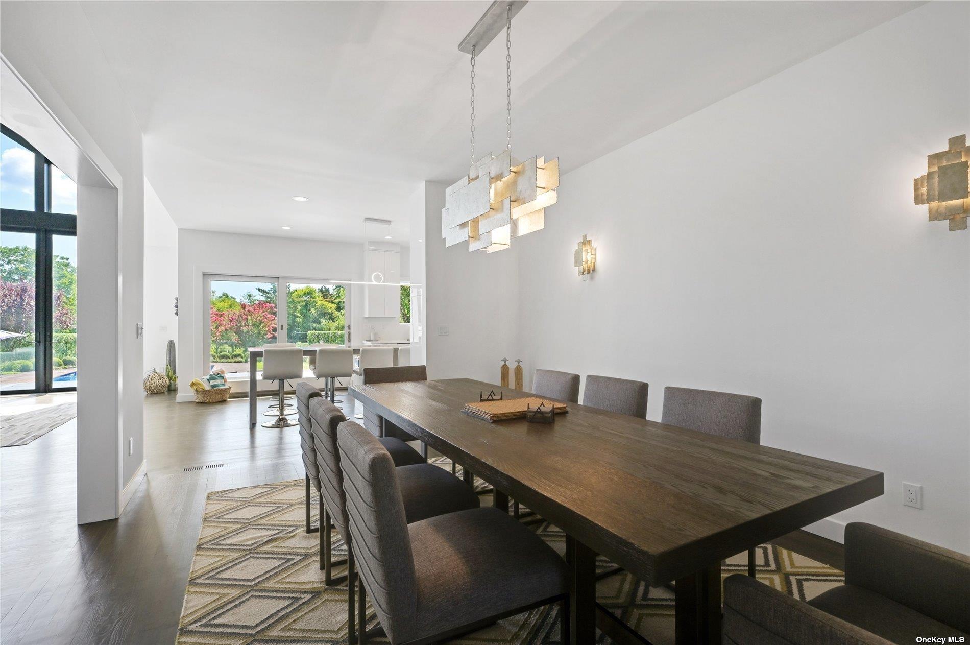 18 Remsen Lane, Remsenburg, NY 11960