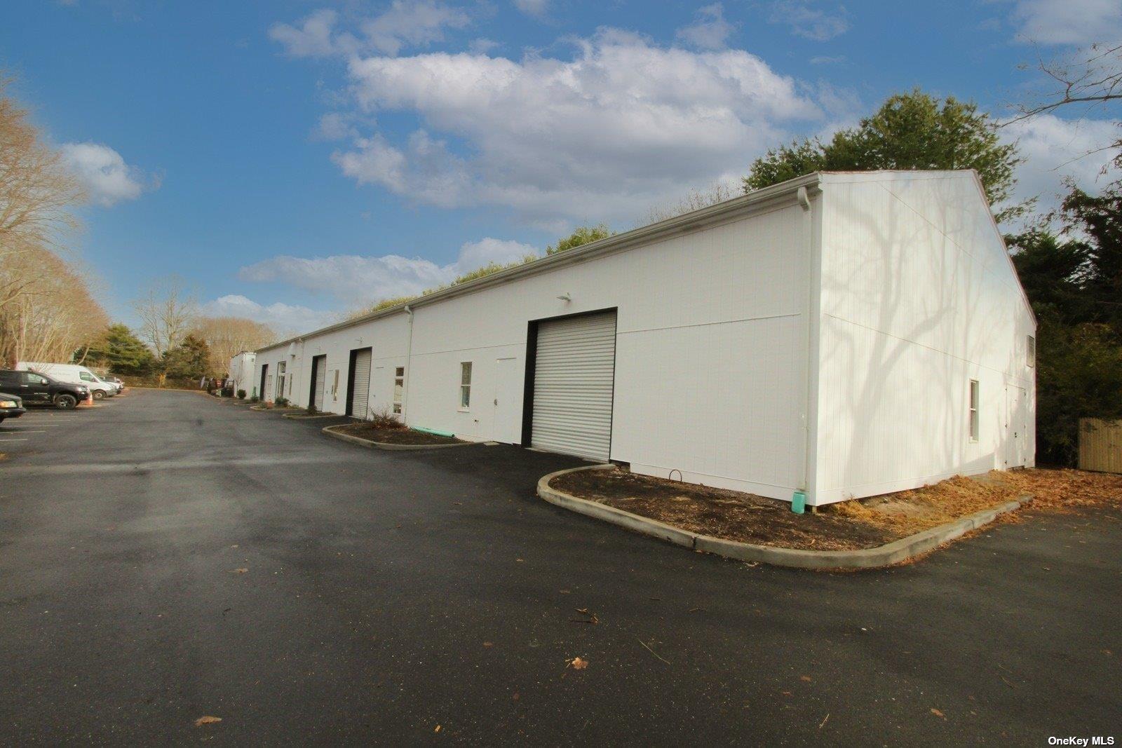 137 Montauk Highway, Westhampton, NY 11977