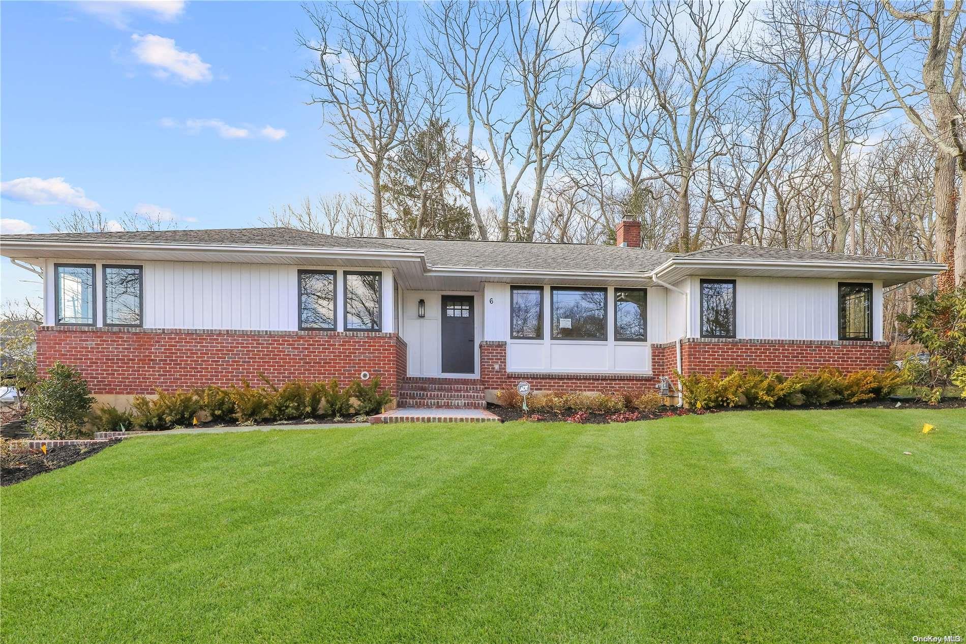 6 Forest Street, Bayville, NY 11709