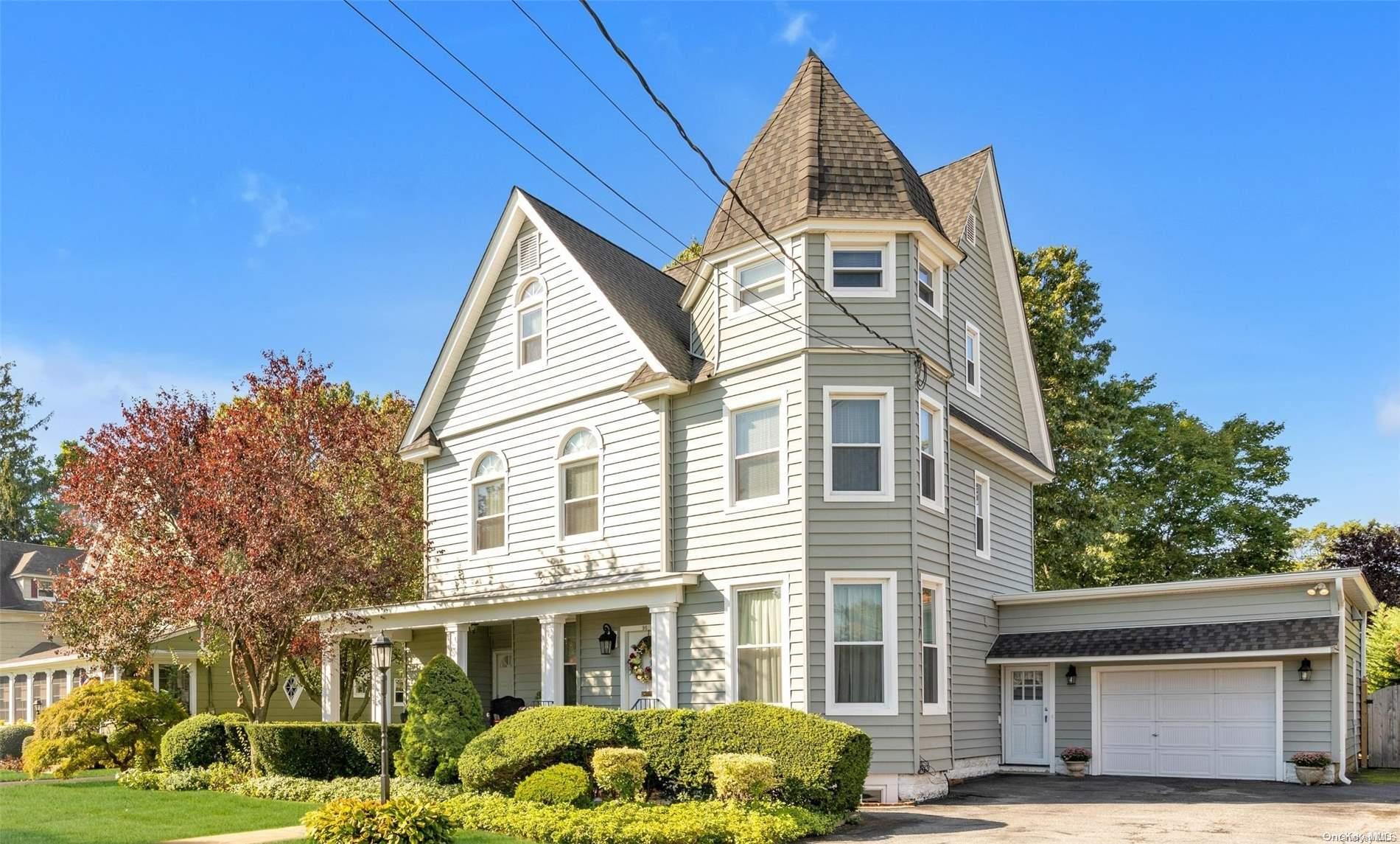 96 Windsor Avenue, Rockville Centre, NY 11570