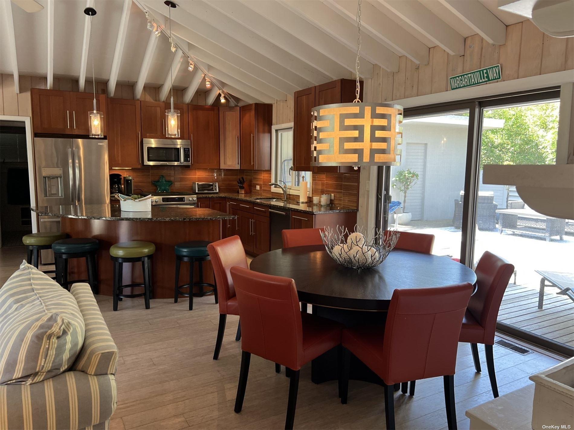 37 Kelp Walk, Seaview, NY 11770