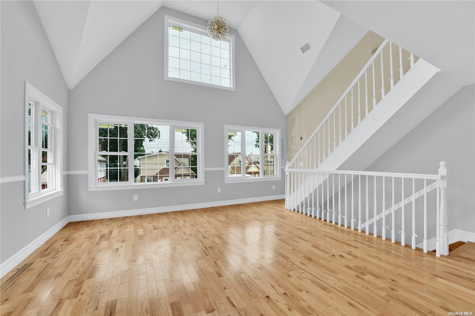 118-22 201 St, Saint Albans, NY 11412