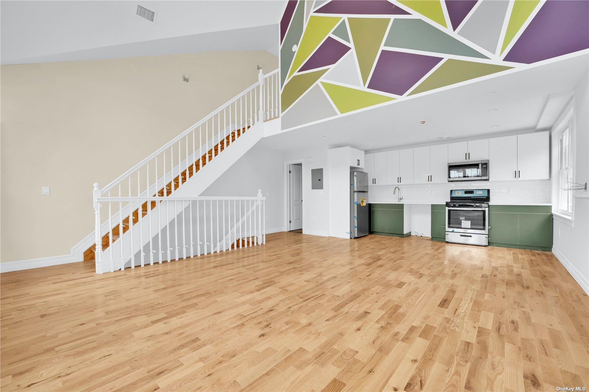 118-22 201 St, Saint Albans, NY 11412