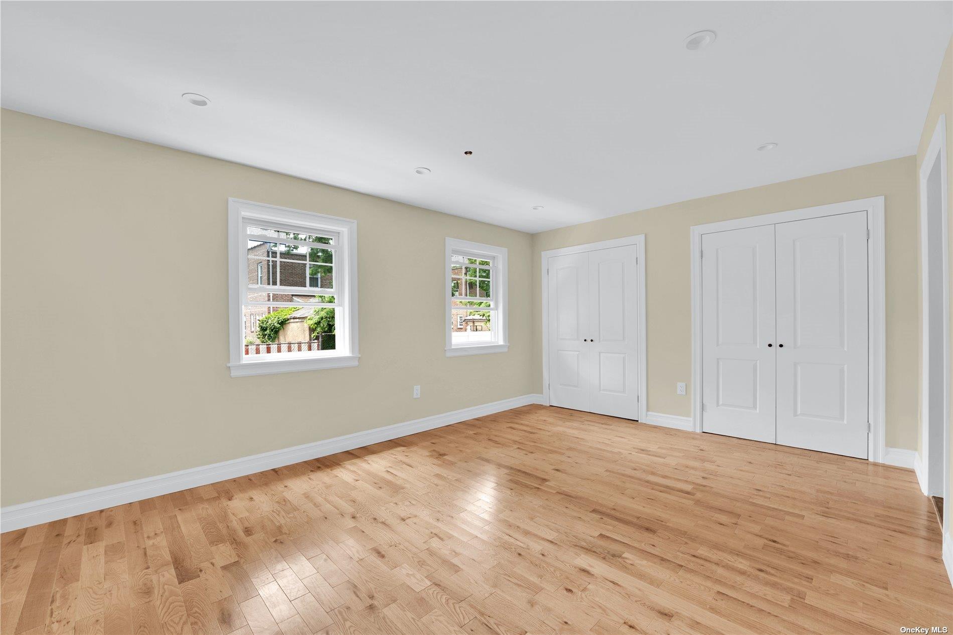 118-22 201 St, Saint Albans, NY 11412