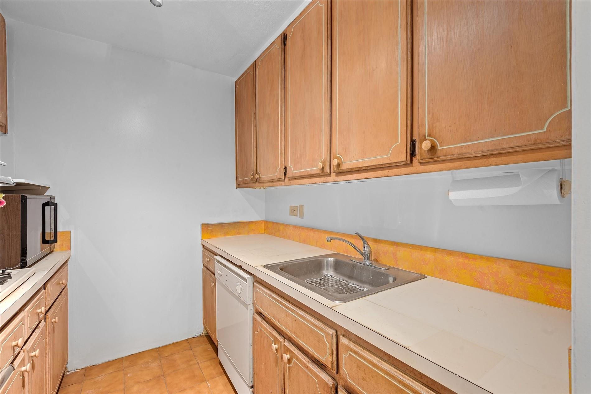 102-30 66th Road # 1H, Forest Hills, NY 11375