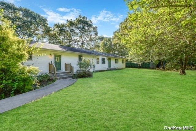 11 Leslie Court, Speonk, NY 11972