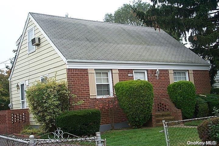 748 Windsor Road, Uniondale, NY 11553