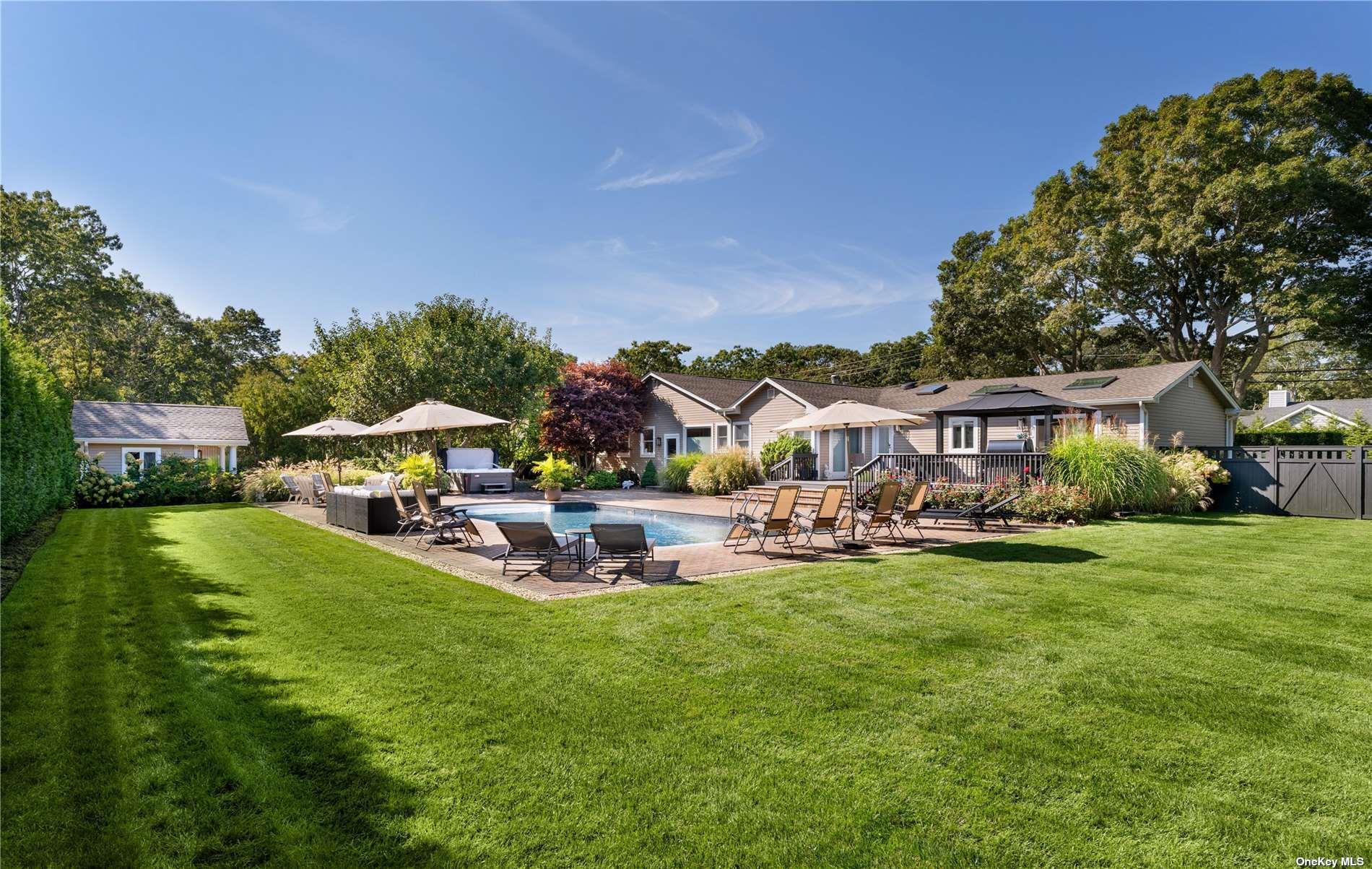 60 Lynncliff Road, Hampton Bays, NY 11946