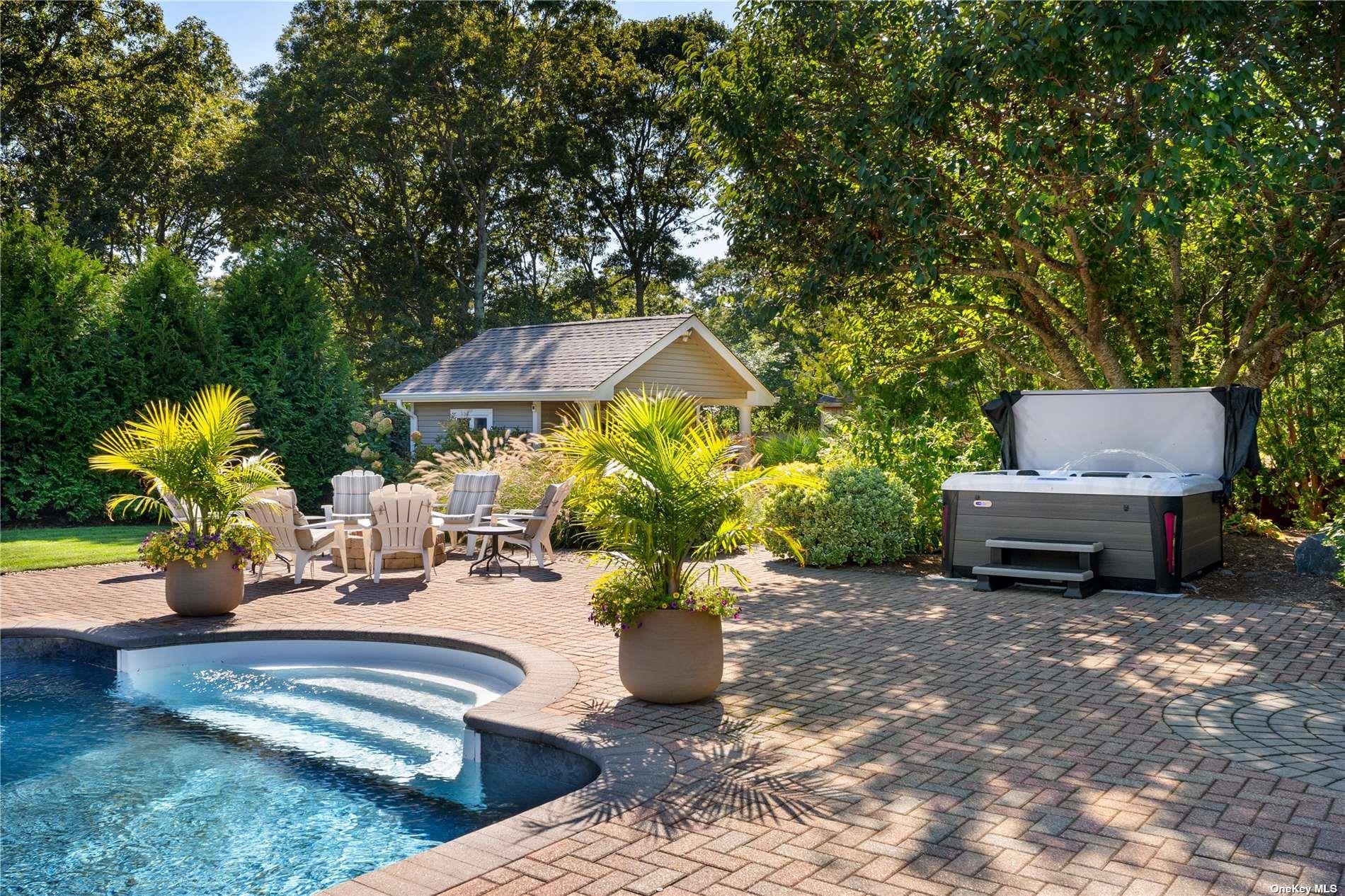 60 Lynncliff Road, Hampton Bays, NY 11946