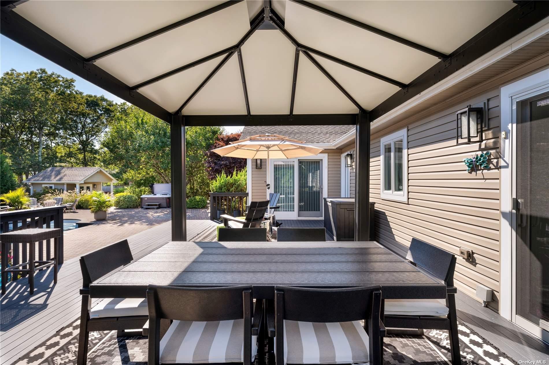 60 Lynncliff Road, Hampton Bays, NY 11946