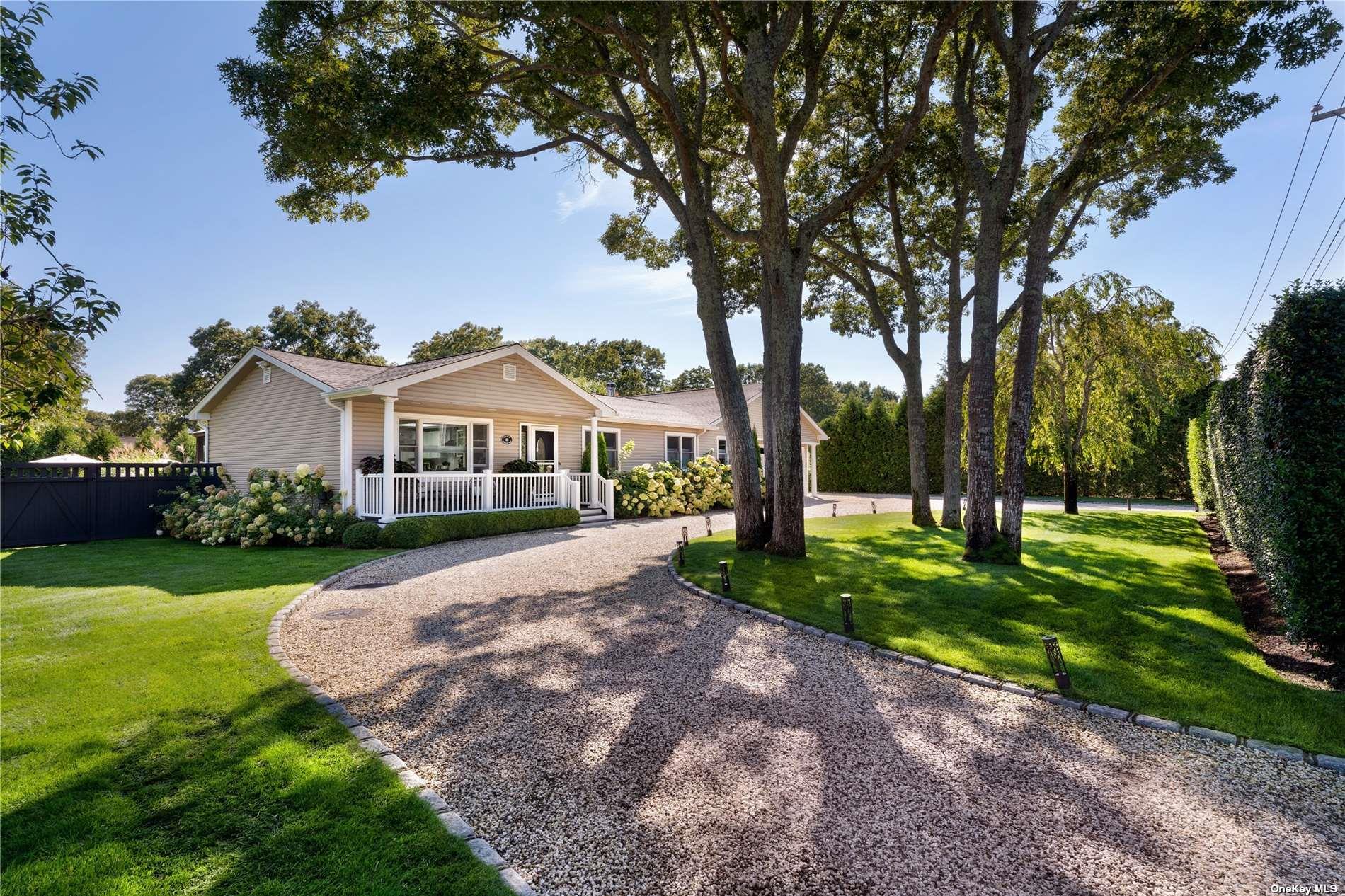 60 Lynncliff Road, Hampton Bays, NY 11946