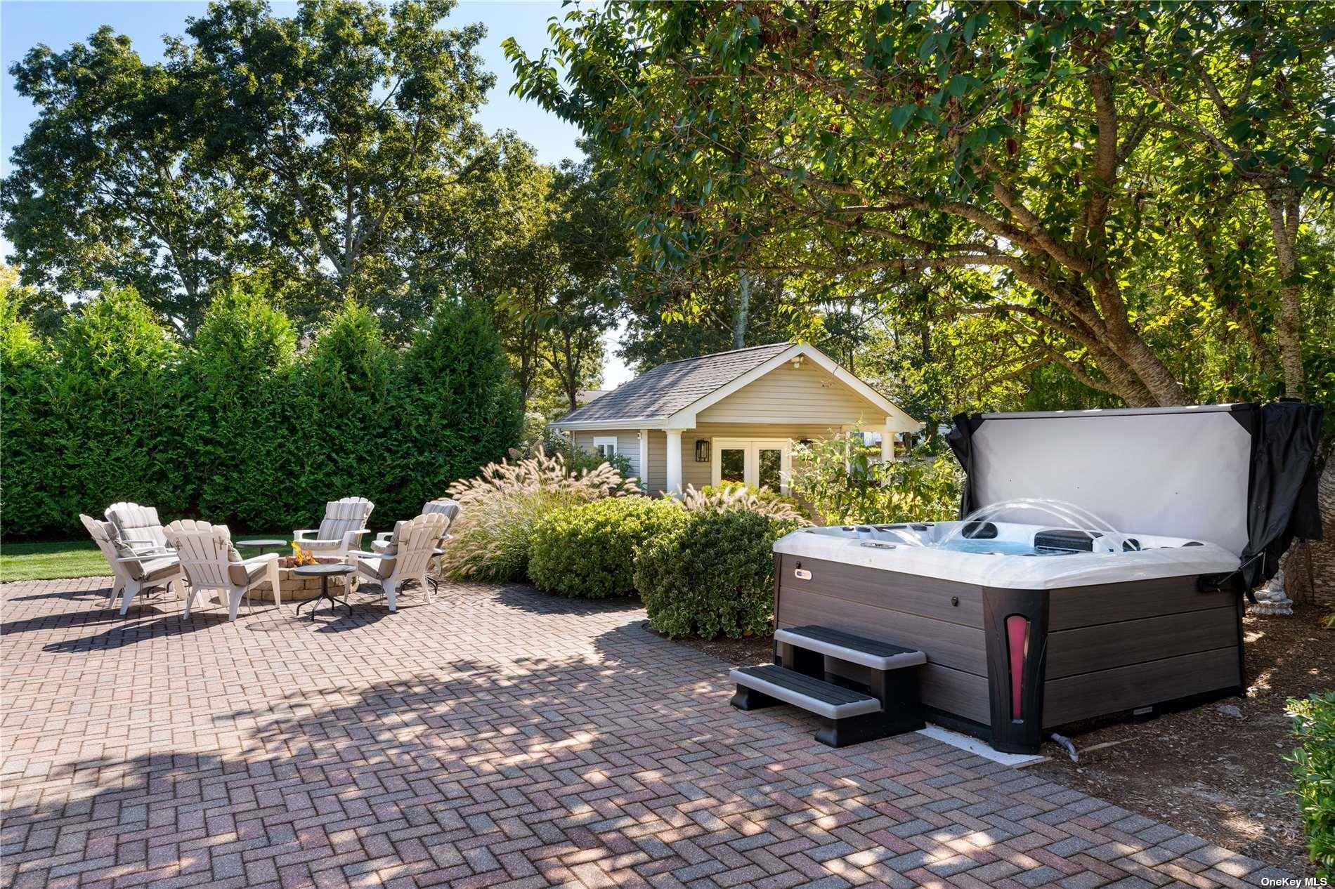 60 Lynncliff Road, Hampton Bays, NY 11946