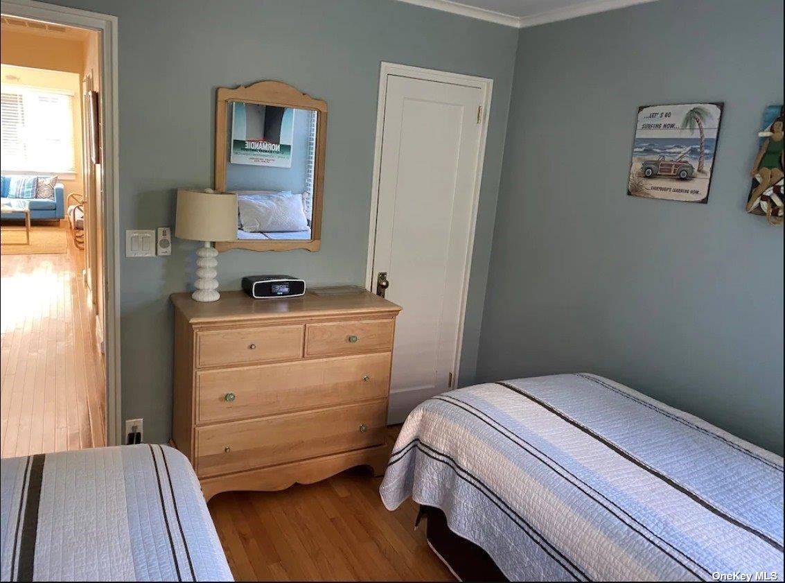 27 Crescent Avenue, Seaview, NY 11770