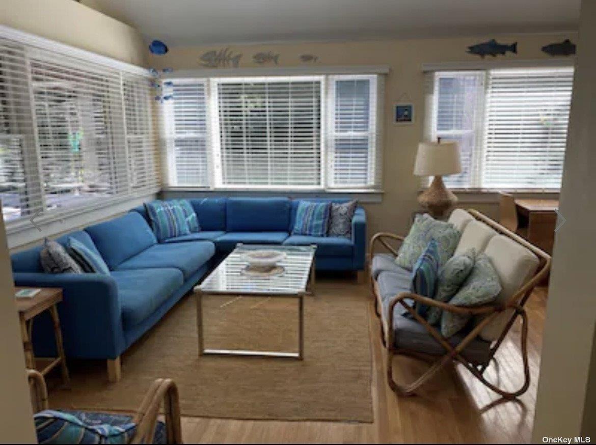 27 Crescent Avenue, Seaview, NY 11770