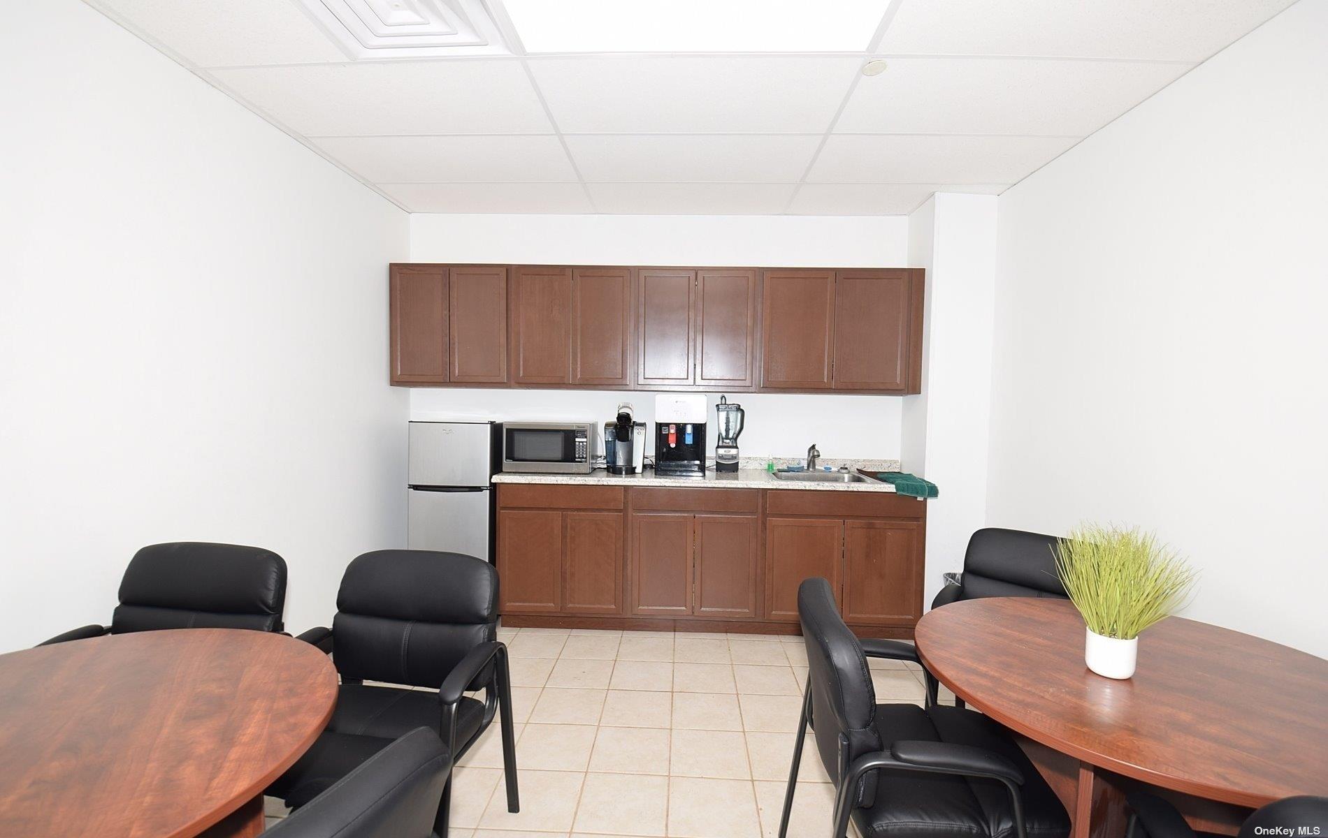 25 Melville Park Road, Melville, NY 11747