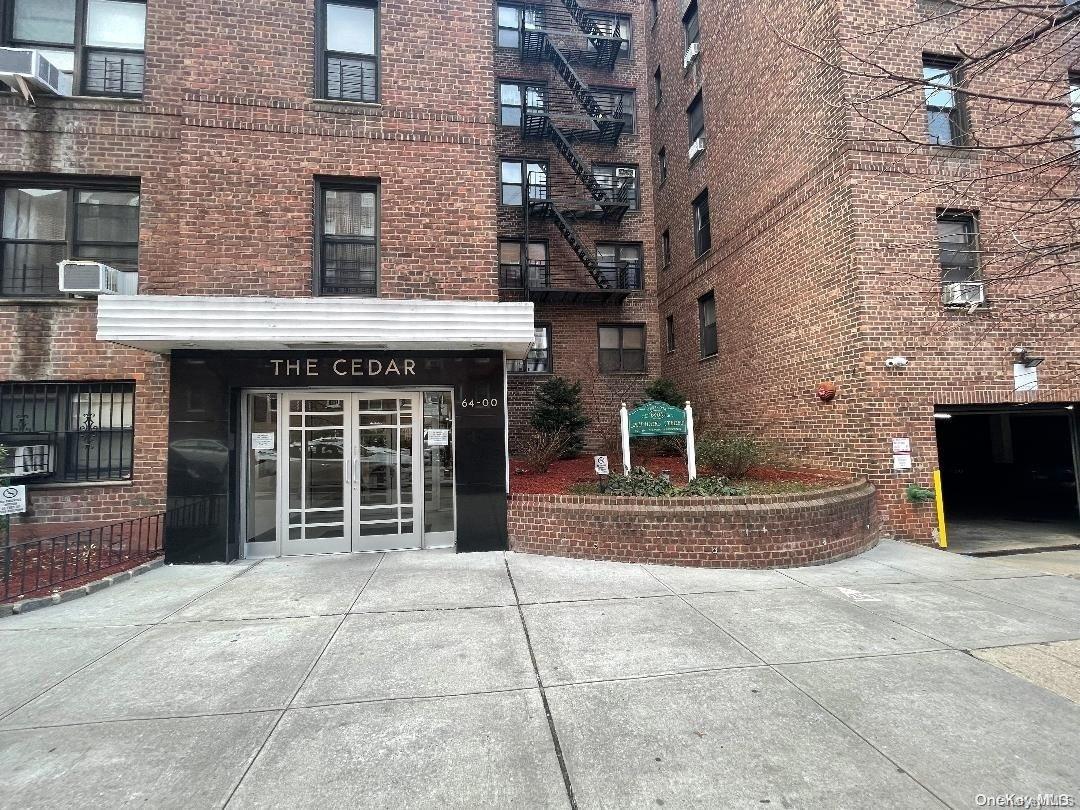 64-00 Saunders Street # 1M, Rego Park, NY 11374