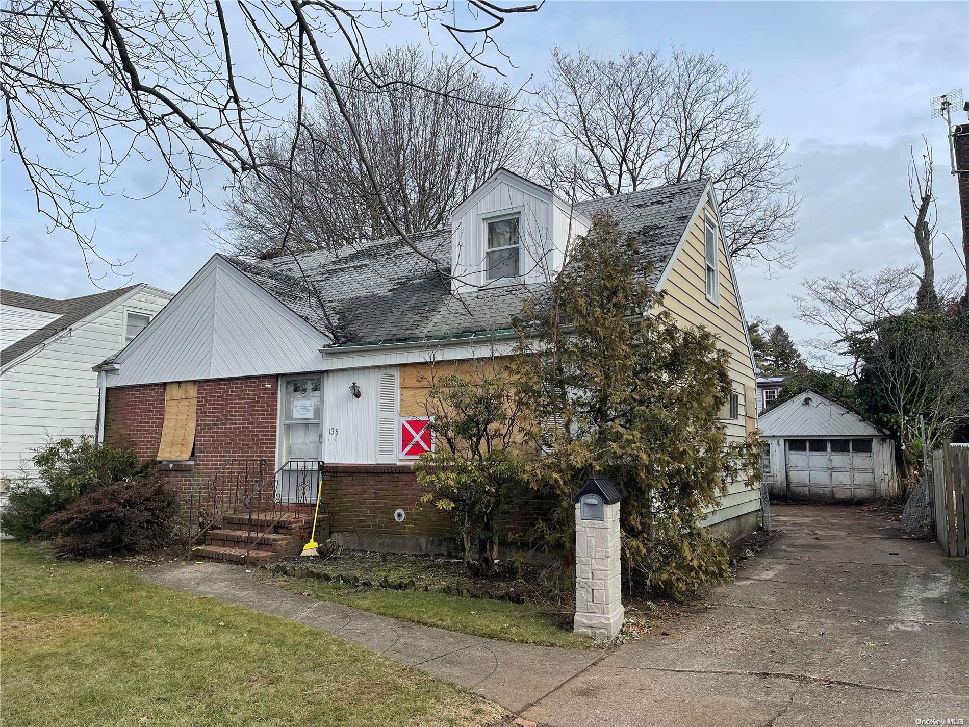 135 Marvin Avenue, Uniondale, NY 11553