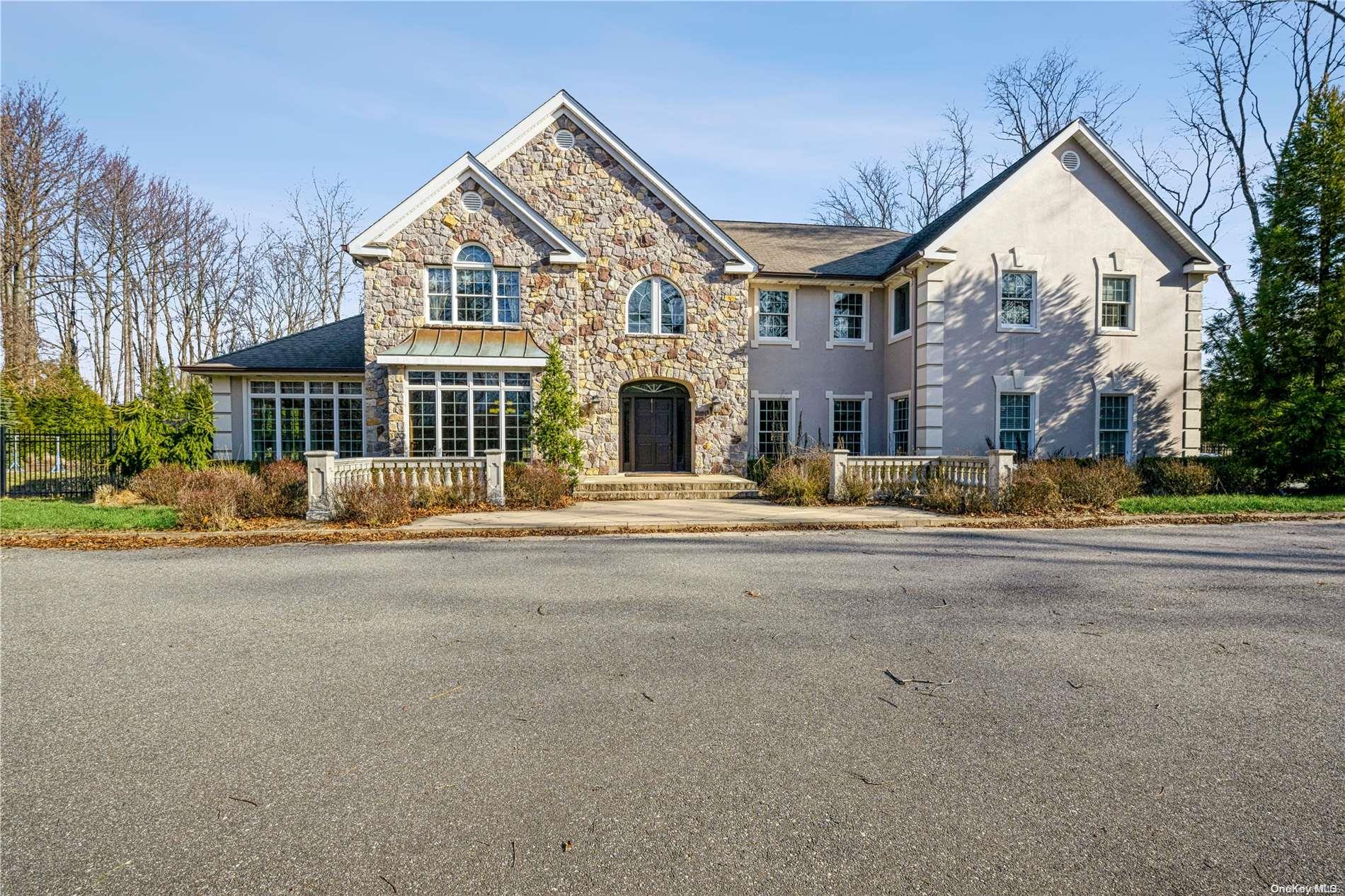 4 Fox Point Drive, Nissequogue, NY 11780