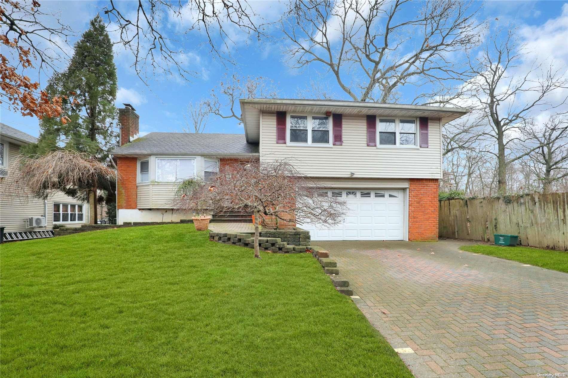 1342 Bruce Court, Merrick, NY 11566