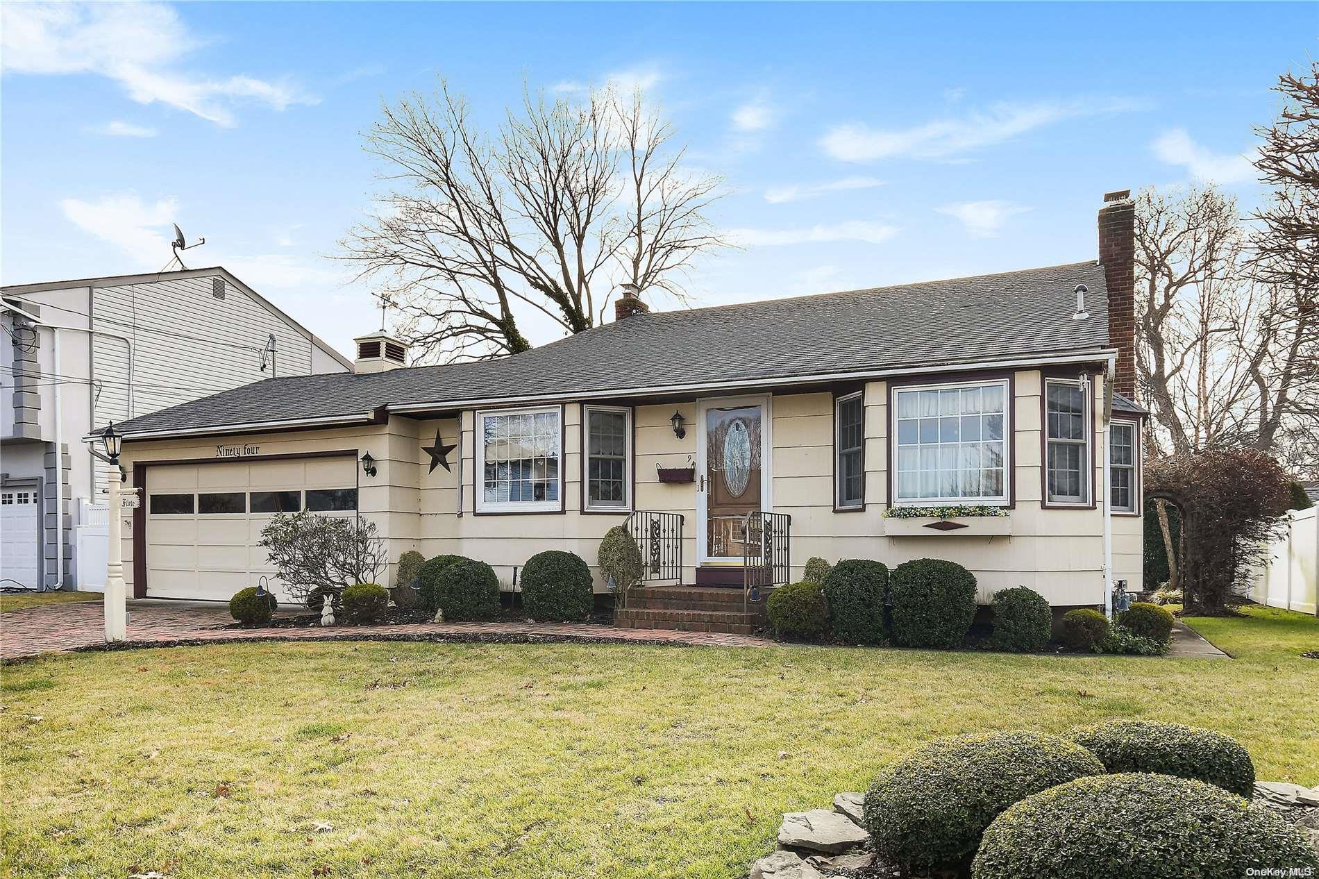 94 Boston Avenue, Massapequa, NY 11758