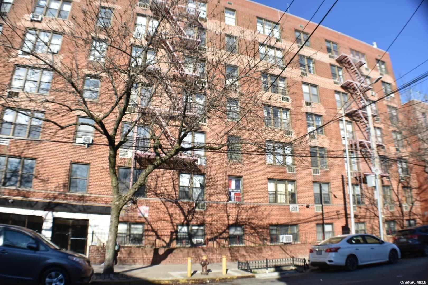 92-29 Lamont Avenue # 5C, Elmhurst, NY 11373