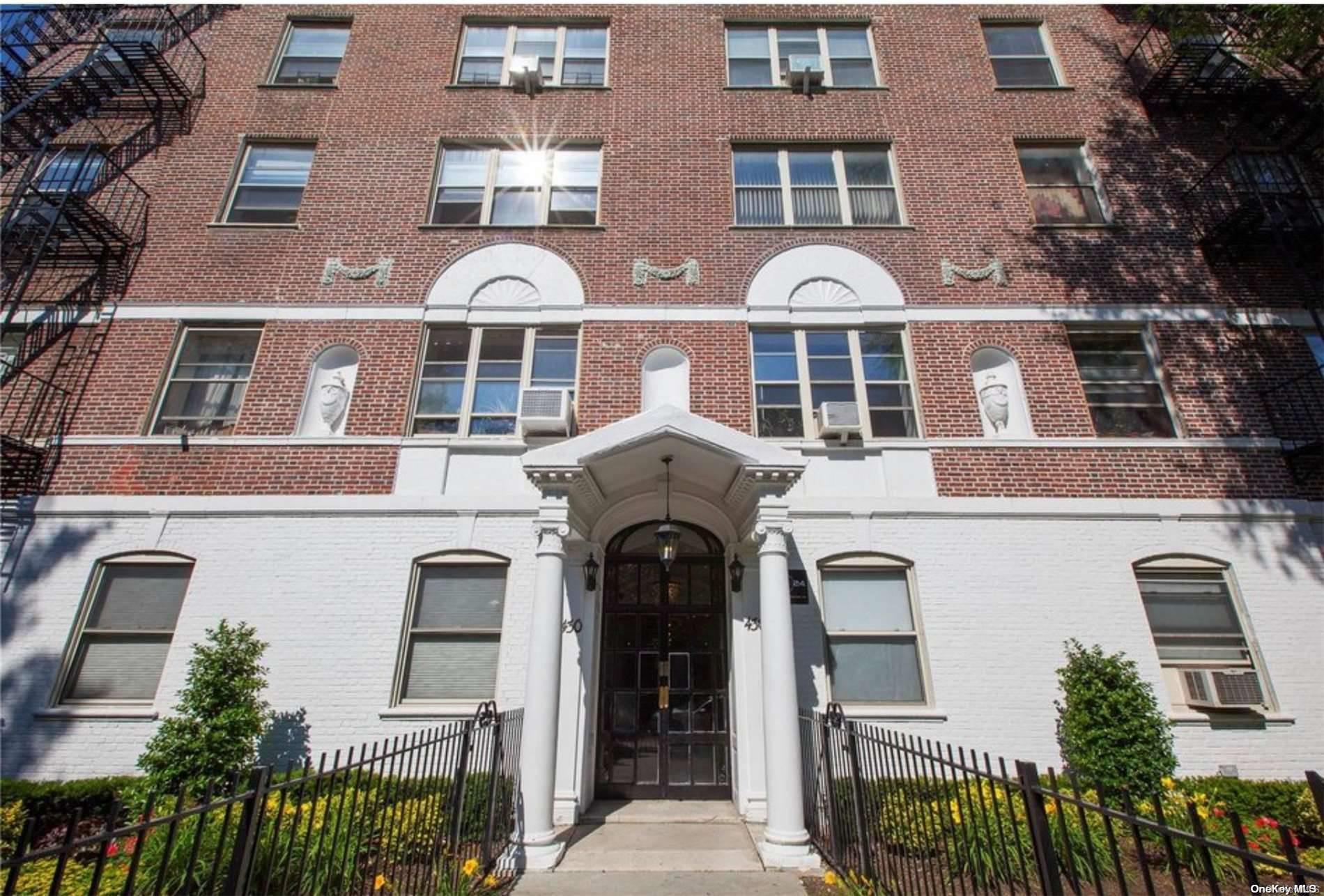 430 Clinton Avenue # 3B, Brooklyn, NY 11238