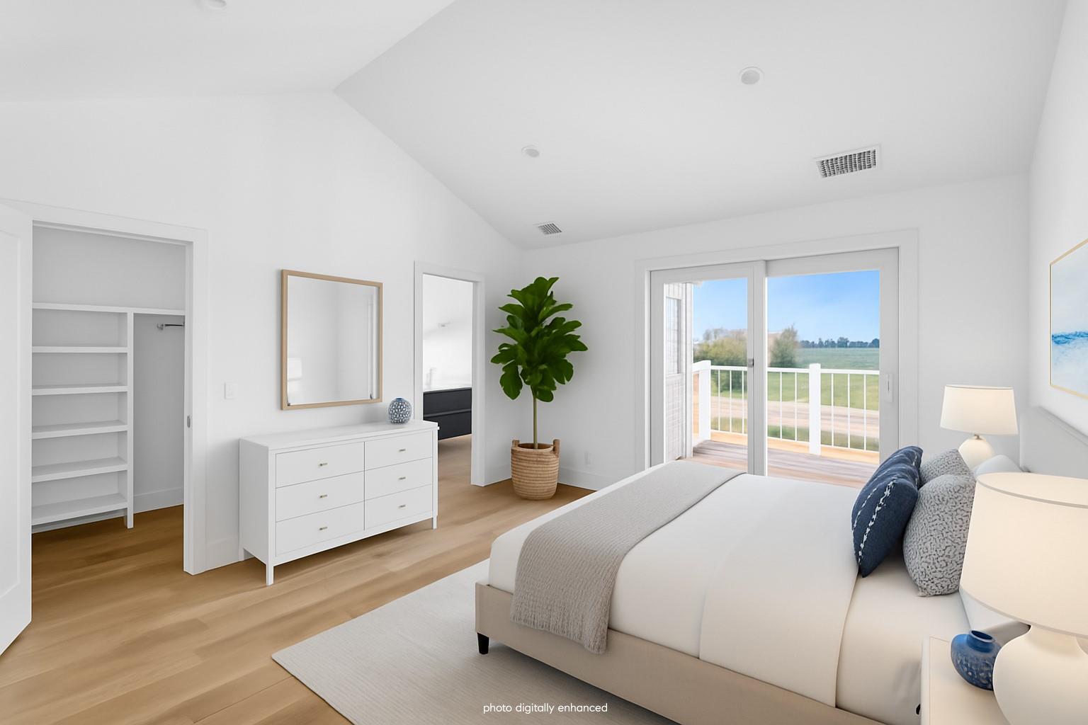 68 Foster Avenue # 8, Hampton Bays, NY 11946