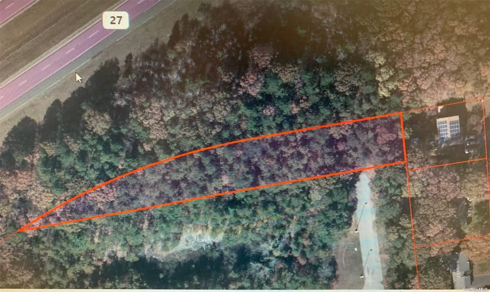 VL Sunrise Highway, Mastic, NY 11950