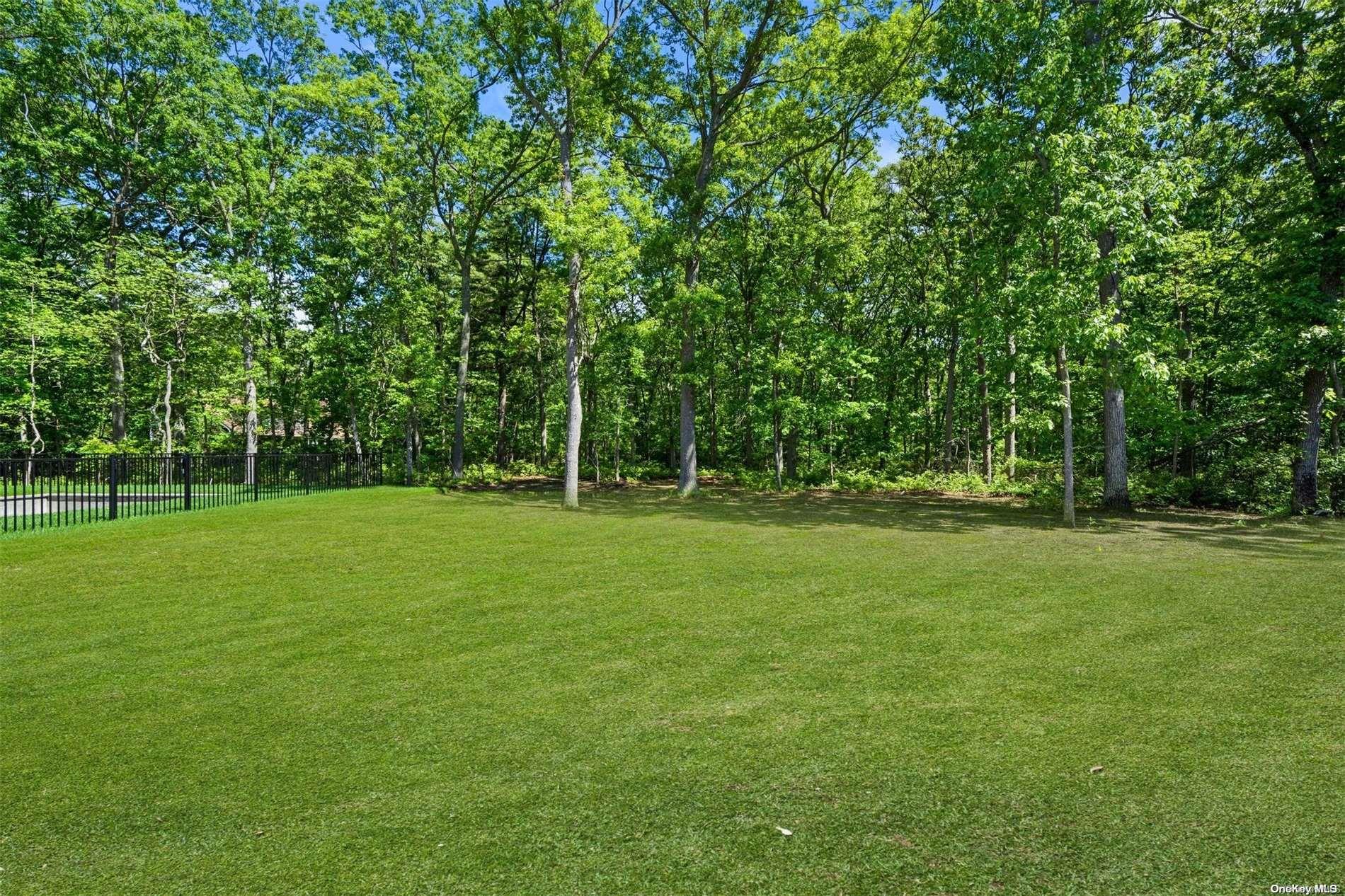 293 Beaver Dam Road, Brookhaven, NY 11719