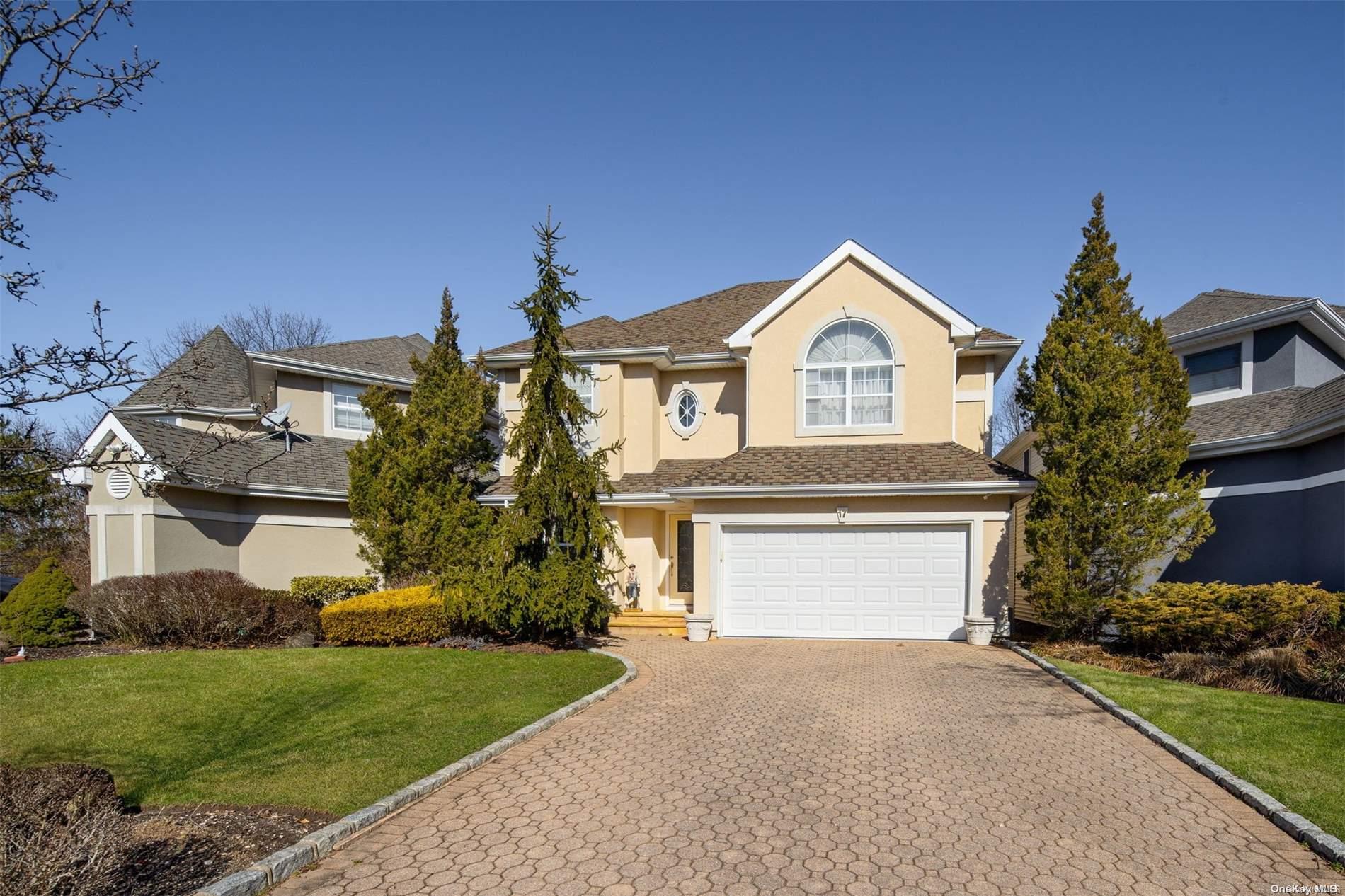 17 Sabrina Court, Dix Hills, NY 11746