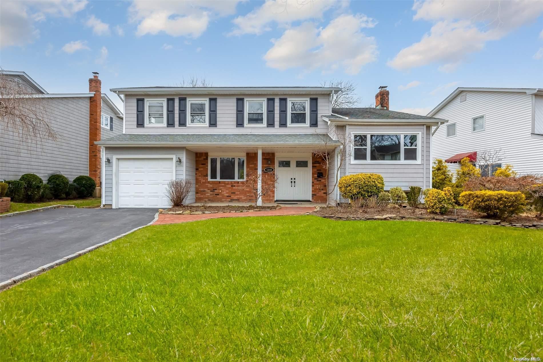 1206 Flower Lane, Wantagh, NY 11793