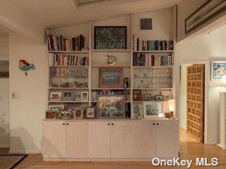 45 Evergreen Walk, Seaview, NY 11770