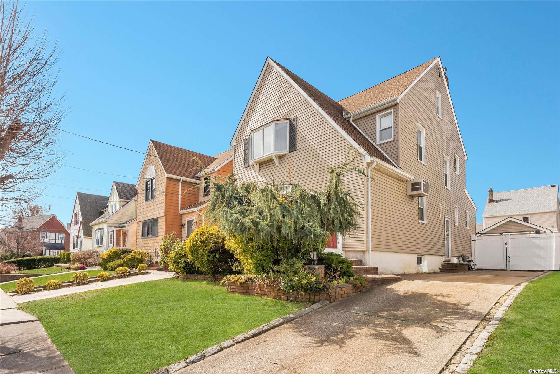 120 Carstairs Road, Valley Stream, NY 11581