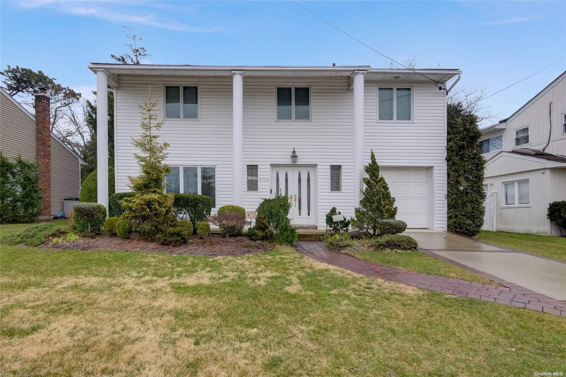 974 Middle Bay Drive, Baldwin, NY 11510