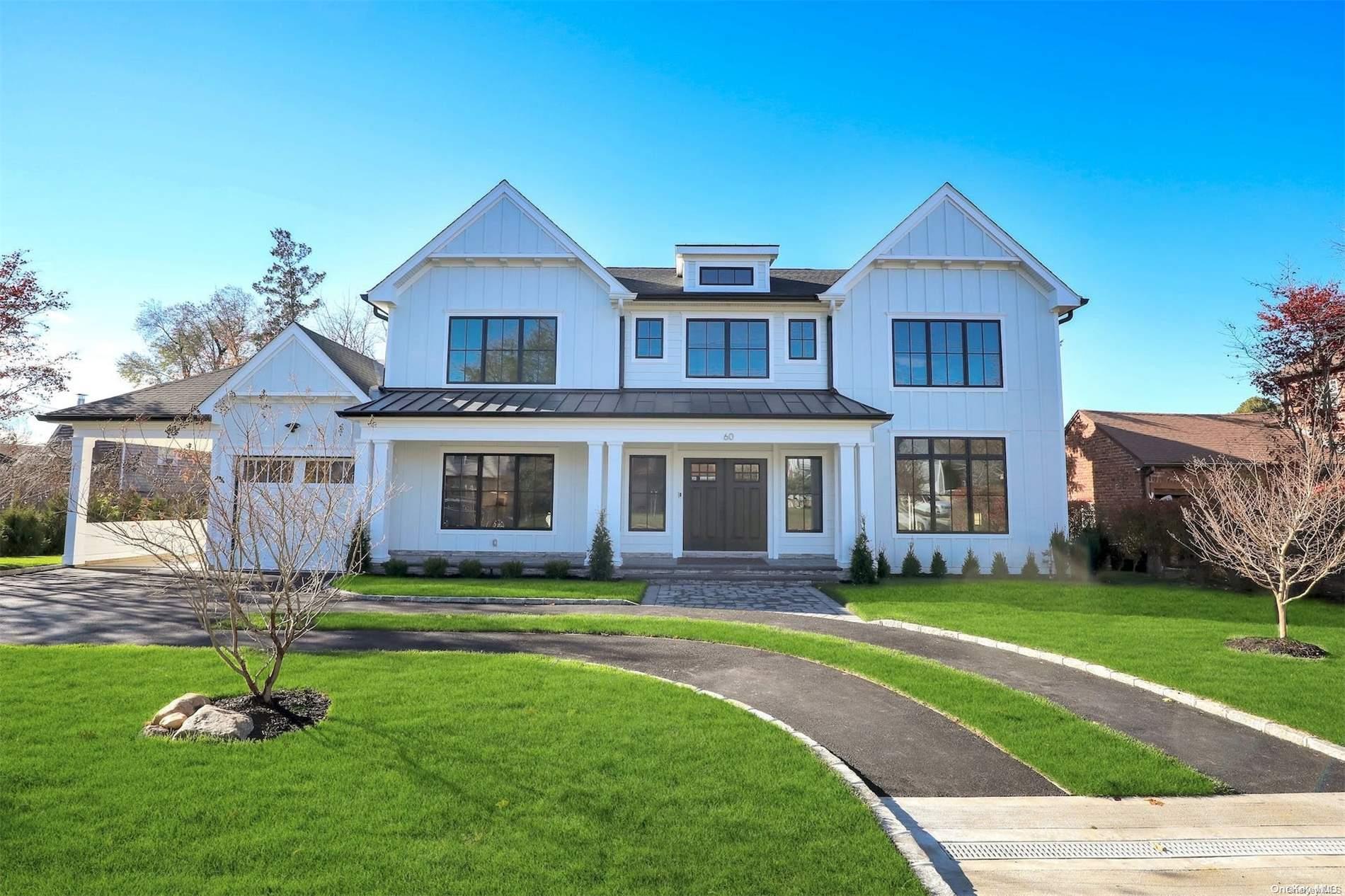 60 Oakland Avenue, Port Washington, NY 11050