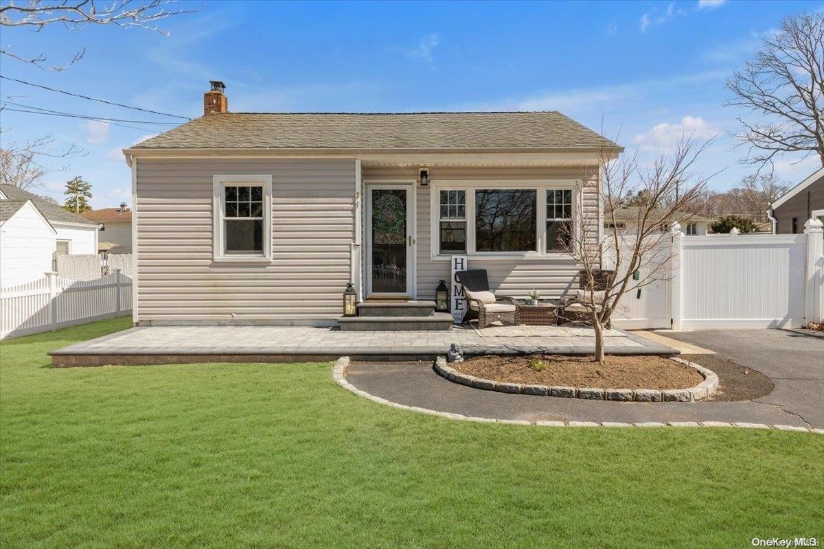 31 Rosemary Lane, Centereach, NY 11720