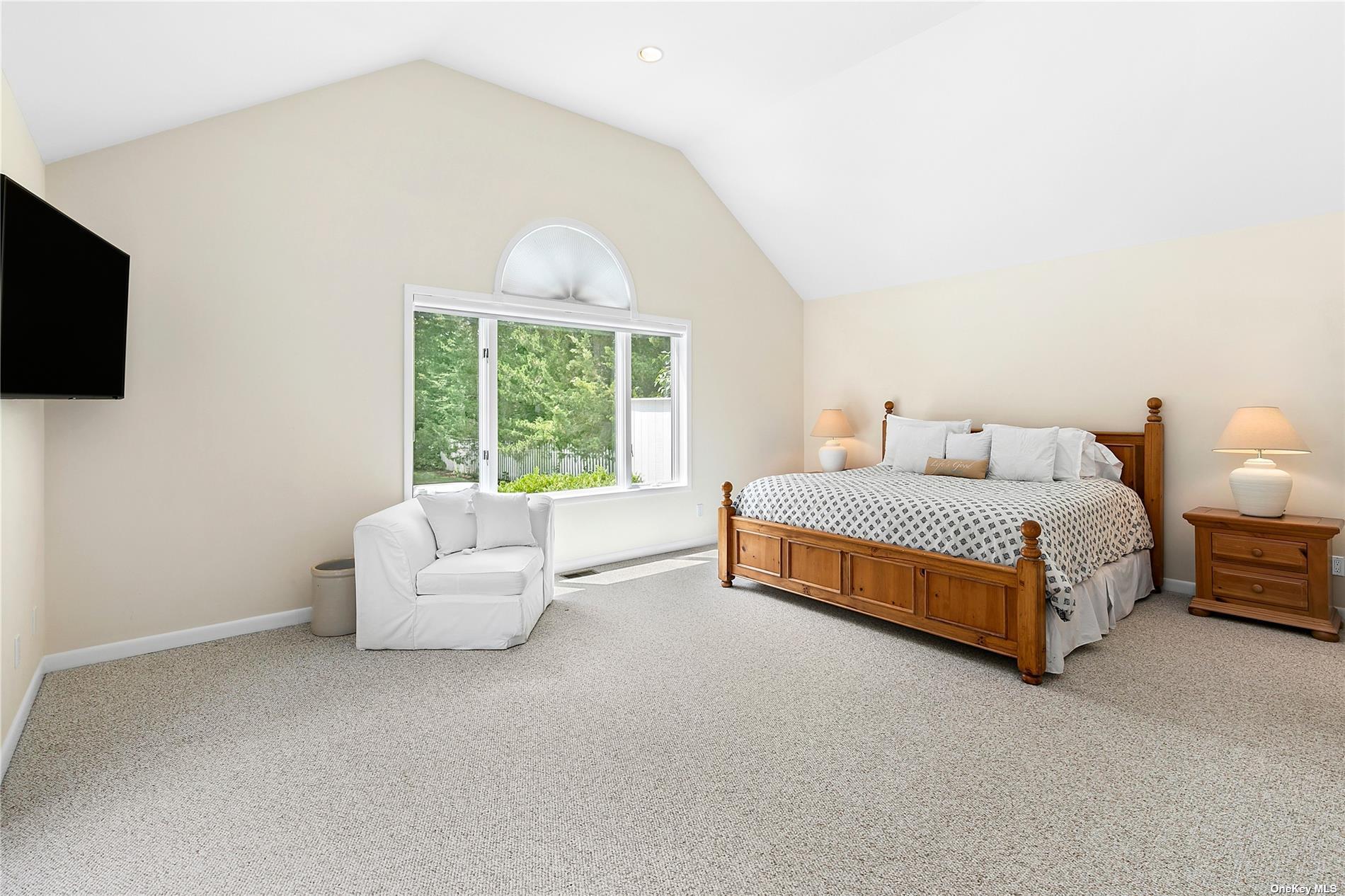 43 Bridle Path, Westhampton Beach, NY 11978