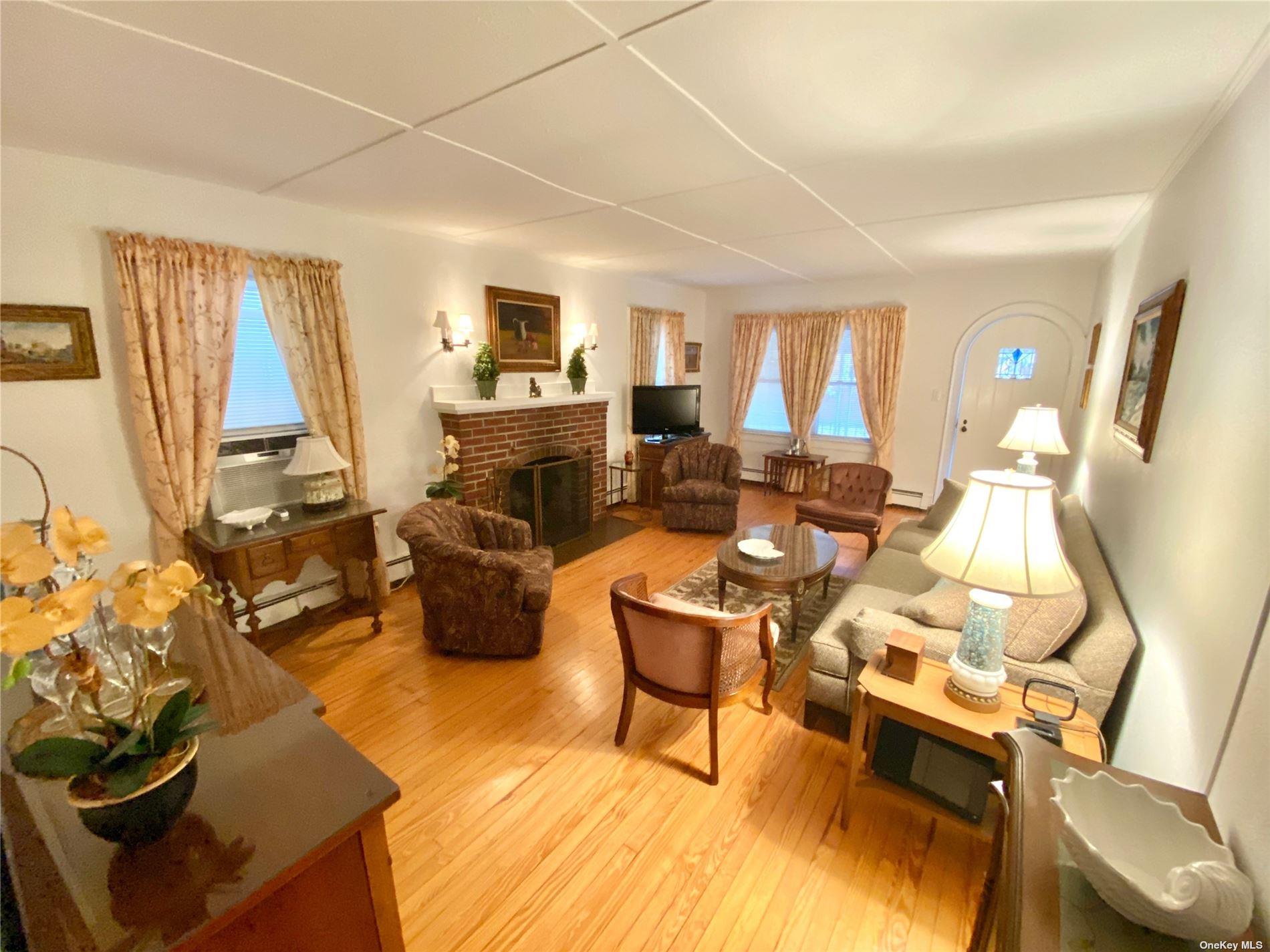 111 Inwood, Point Lookout, NY 11569