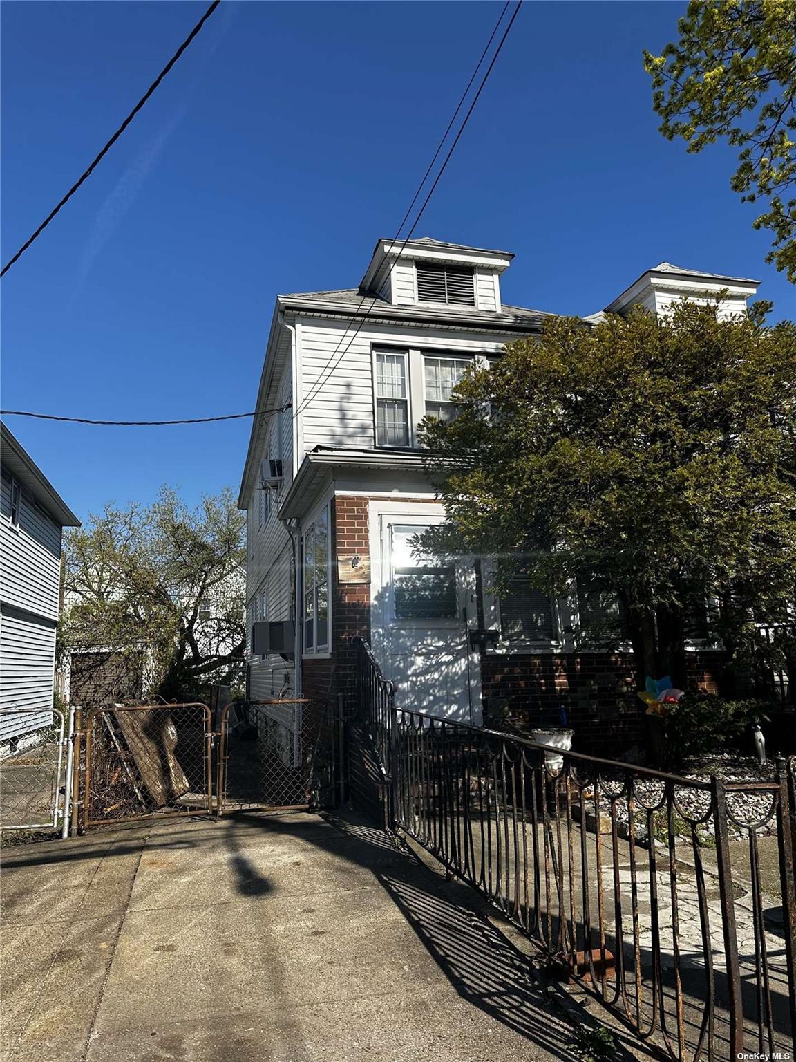 1561 E 53rd Street, Brooklyn, NY 11234