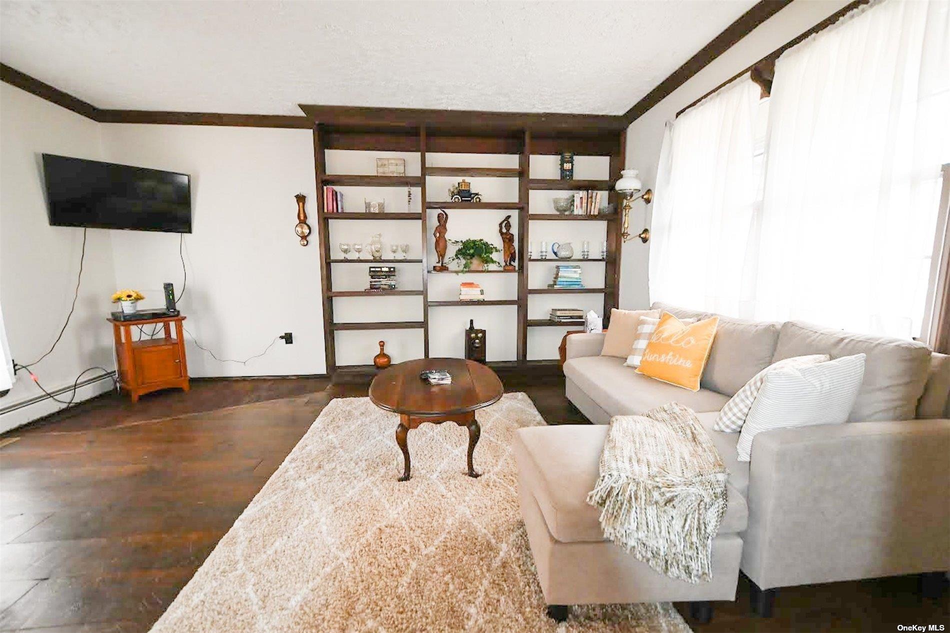 455 Fred Street, New Suffolk, NY 11956