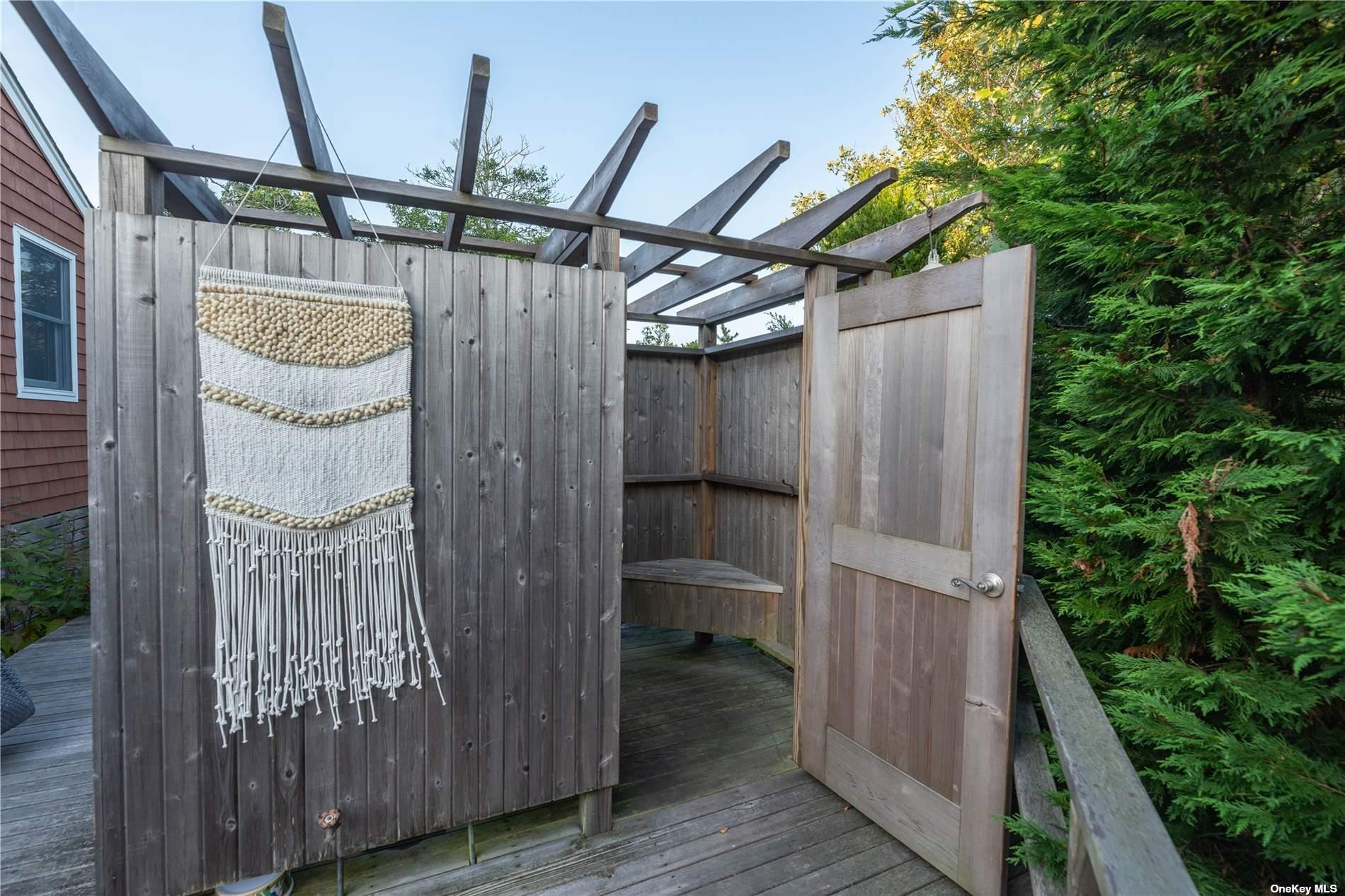 31 Homesite, Seaview, NY 11770