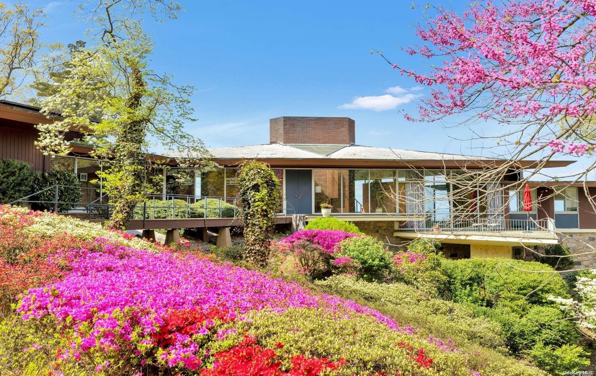 159 Cove Neck Road, Cove Neck, NY 11771