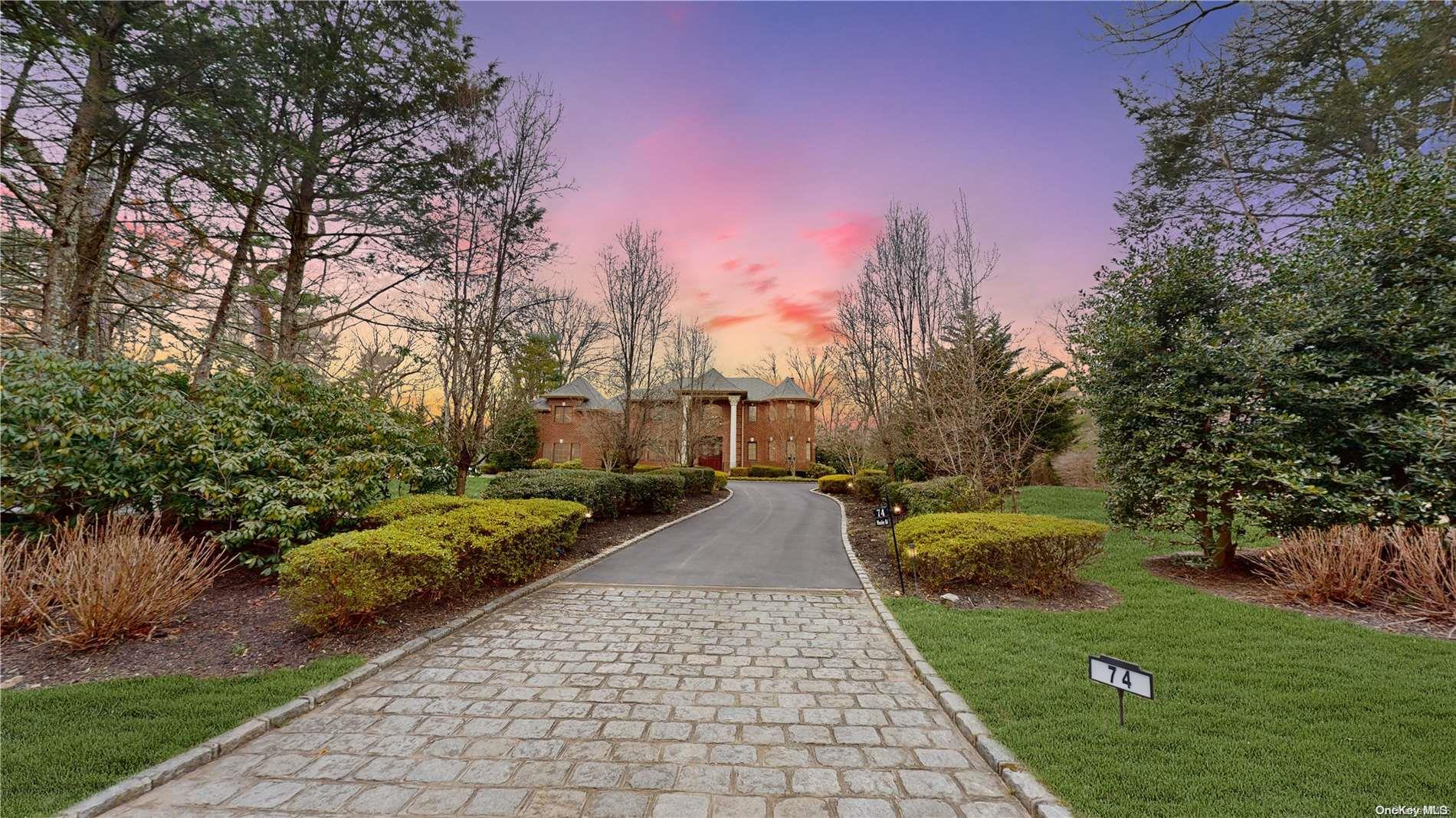 74 Wheatley Road, Old Westbury, NY 11568