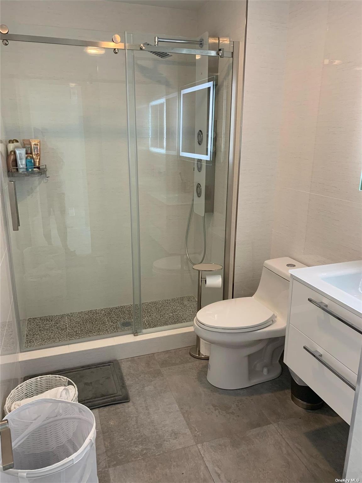 3655 Pequash Avenue, Cutchogue, NY 11935