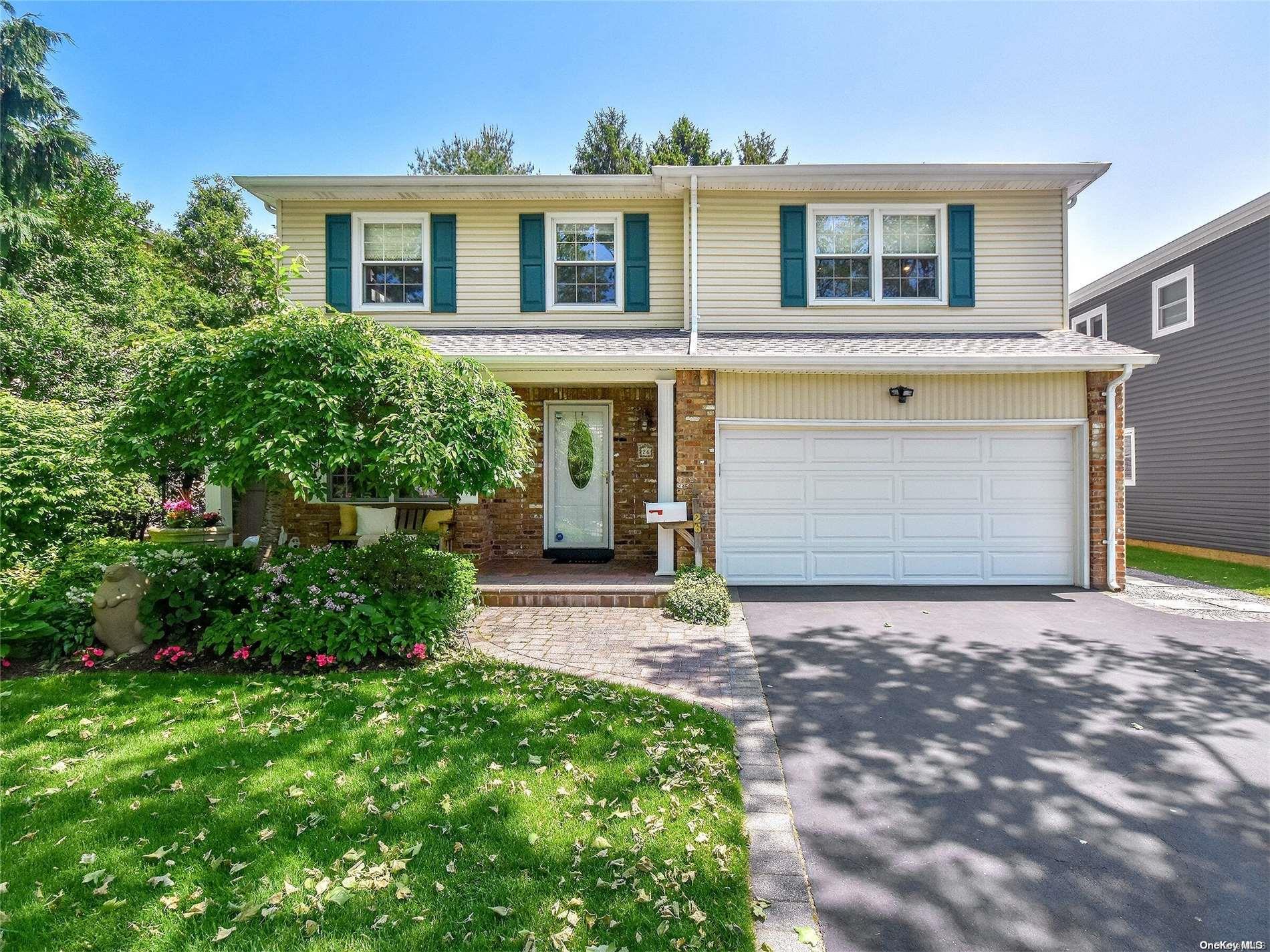 26 Marlin Lane, Port Washington, NY 11050