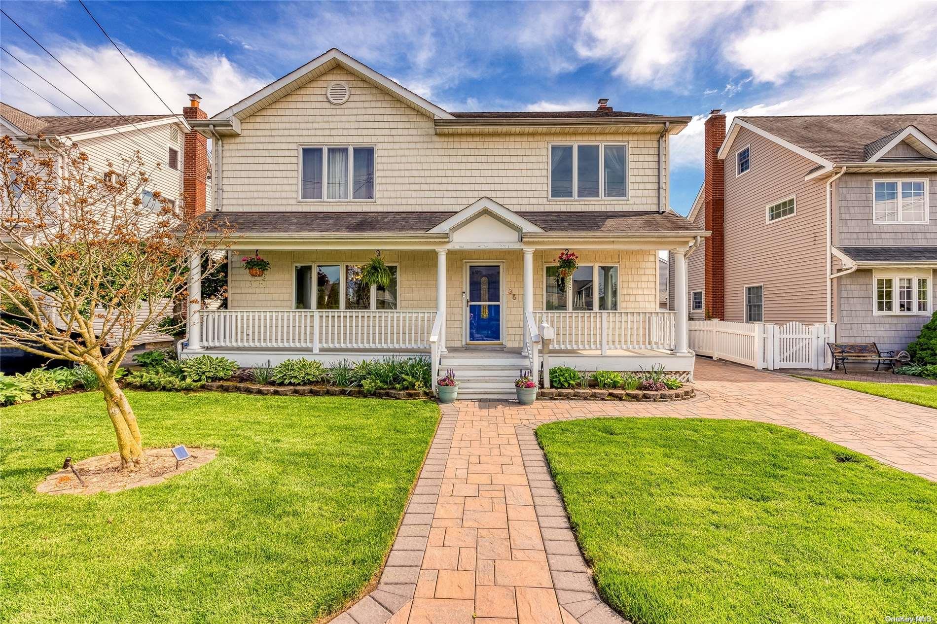 35 Malone Street, Hicksville, NY 11801